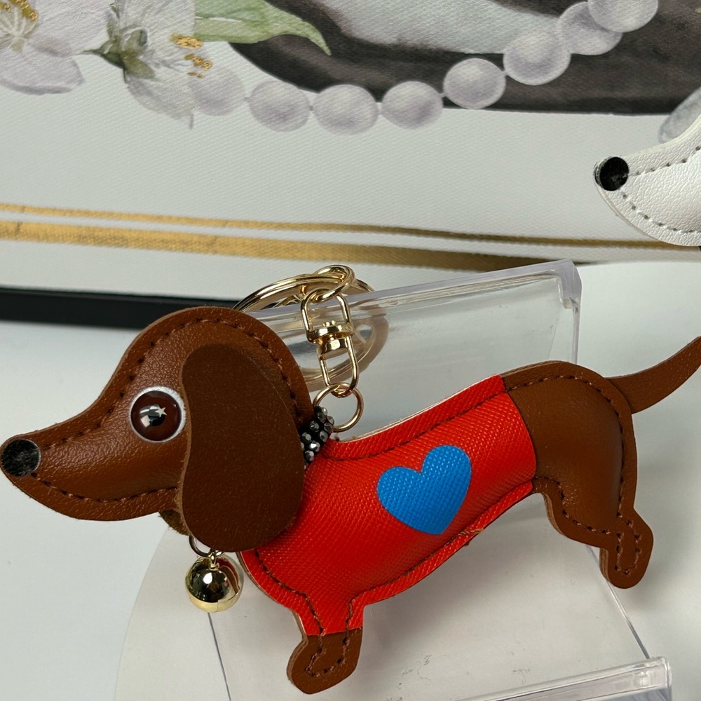 Last 1 ‼️ Pink Dachshund Keychain/Bag Charm 🐾 - Picture 9 of 10
